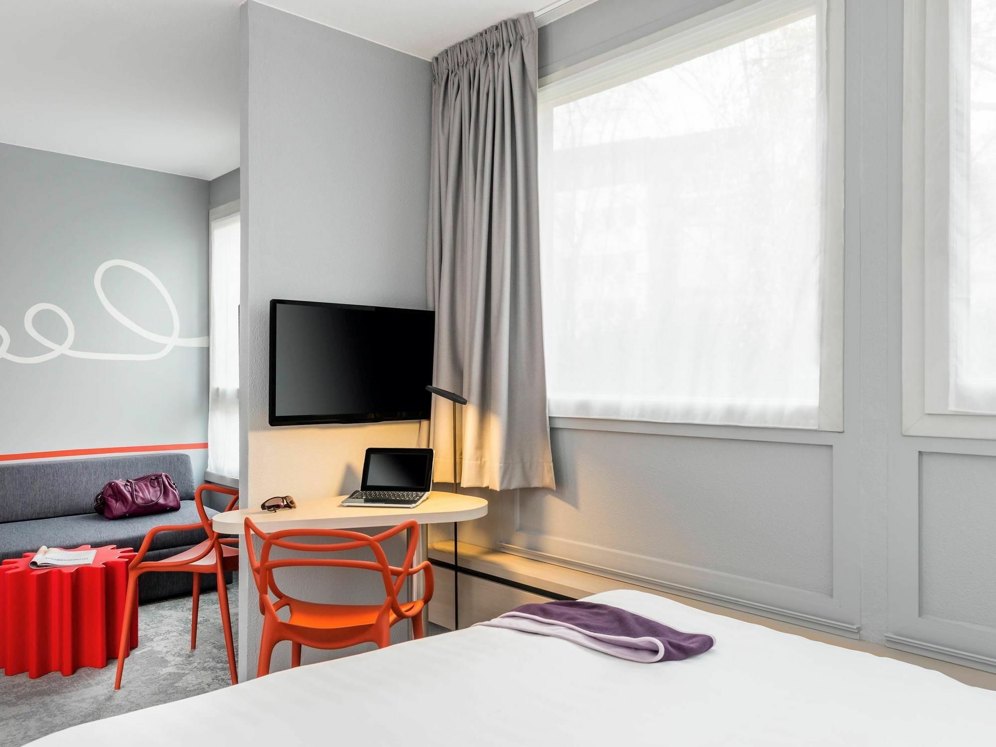 Ibis Styles Paris Velizy Hotel Buitenkant foto